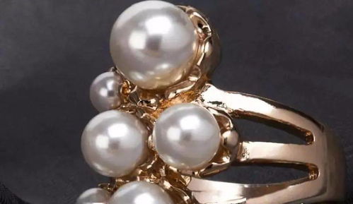 珠宝首饰的持久保鲜指南 如何抵御翡翠失色与珍珠变黄