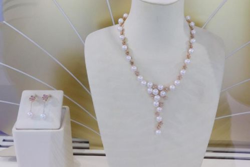 珠光闪耀 阮仕珍珠绽放首届中国国际消费品博览会，引领珠宝首饰零售新风尚